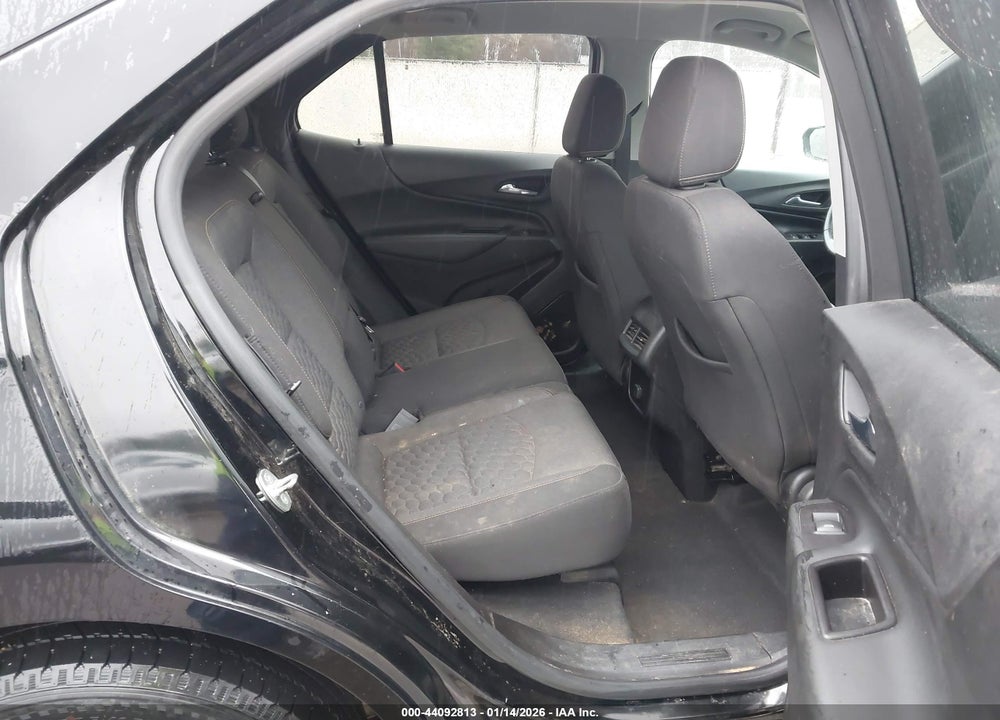 2018 CHEVROLET EQUINOX LT VIN: 2GNAXSEV5J6300164