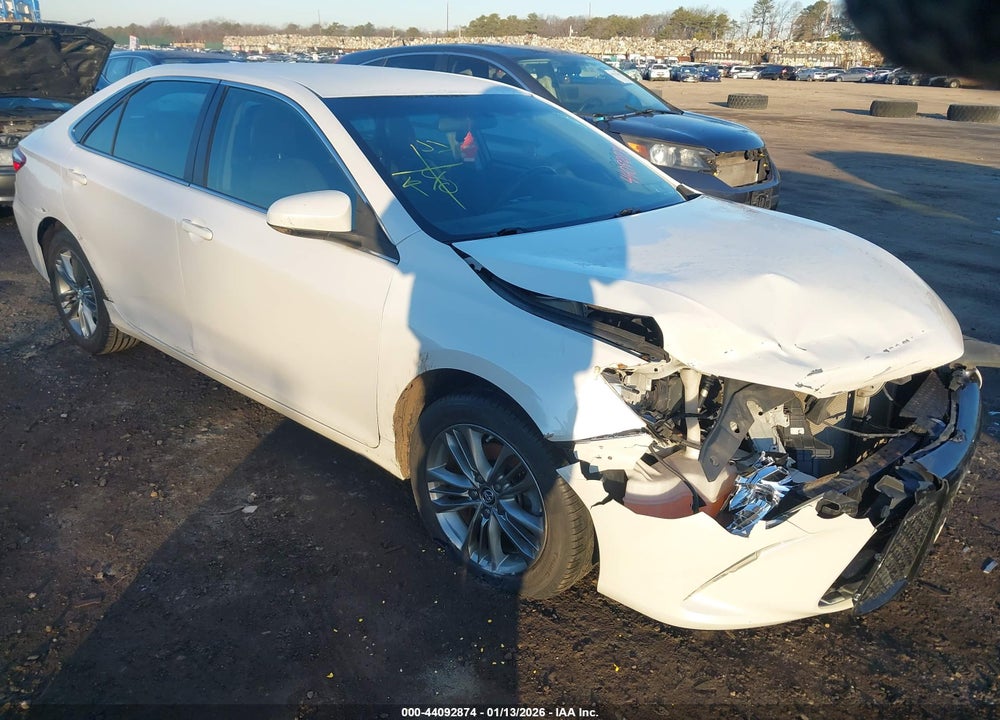 2015 TOYOTA CAMRY SE VIN: 4T1BF1FK9FU092485