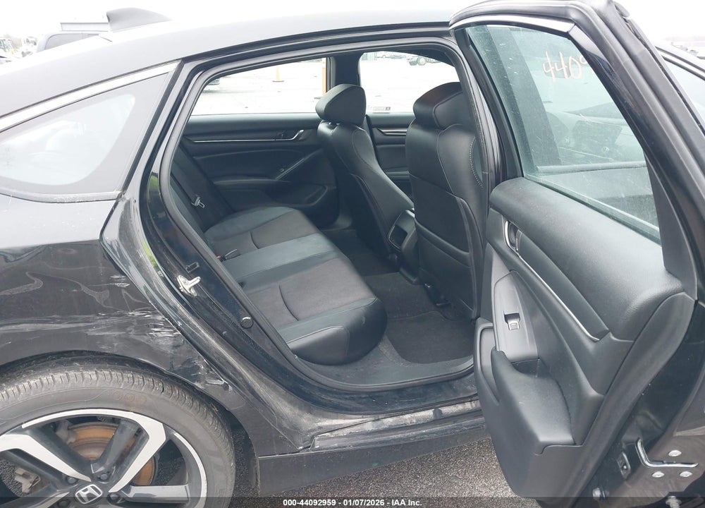2019 HONDA ACCORD SPORT VIN: 1HGCV1F33KA164685
