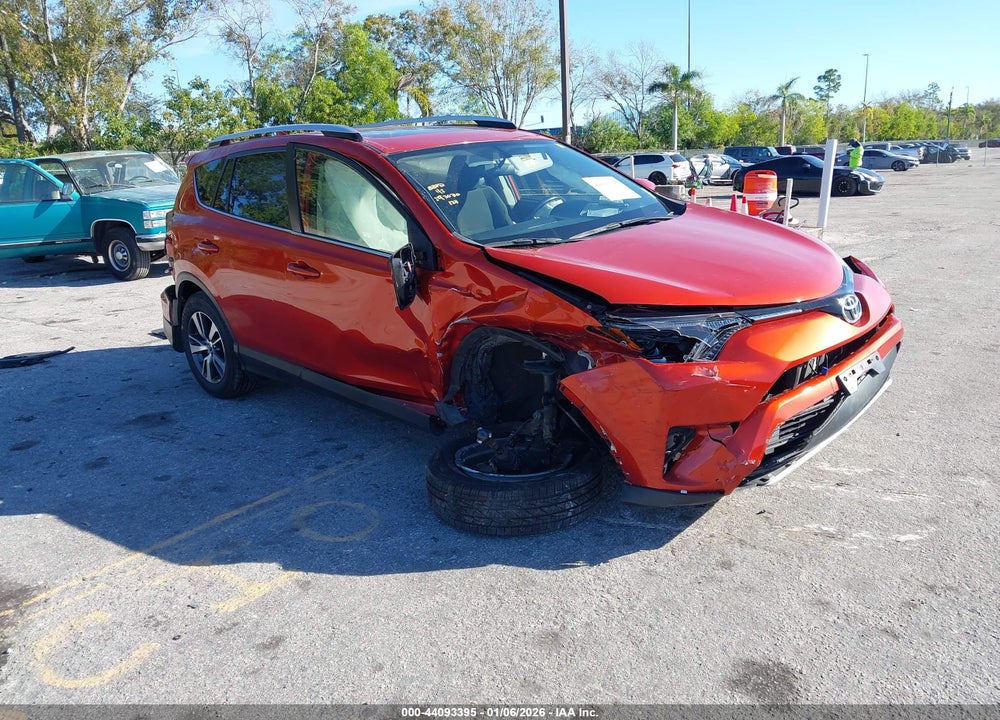 2016 TOYOTA RAV4 XLE VIN: JTMRFREV0GJ101073