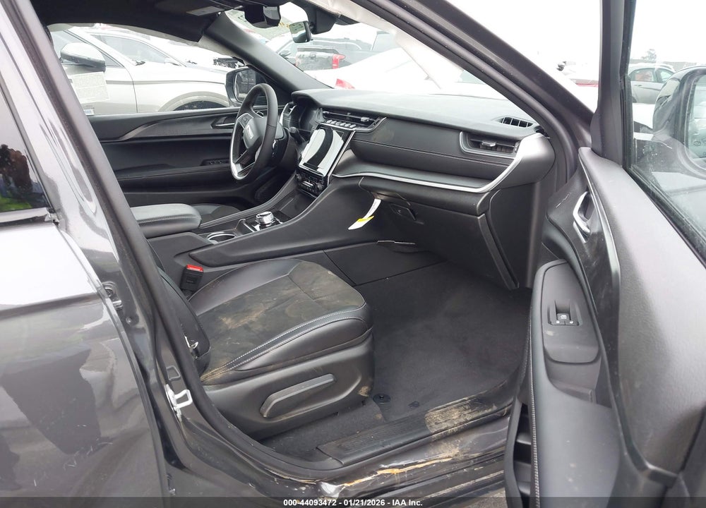 2025 JEEP GRAND CHEROKEE ALTITUDE 4X2 VIN: 1C4RJGAGXSC355610