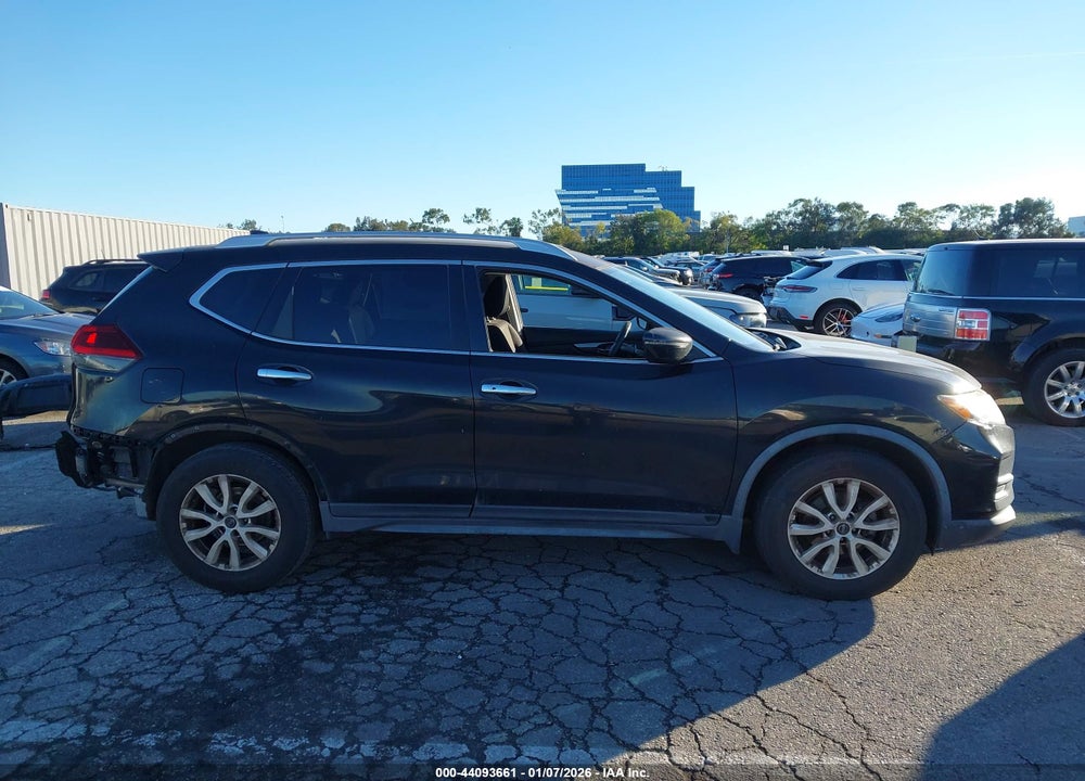 2019 NISSAN ROGUE SV VIN: JN8AT2MT7KW259634