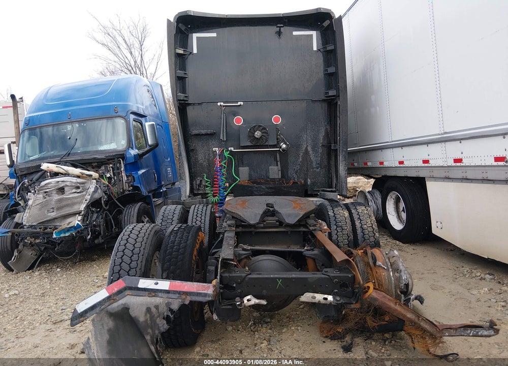 2020 KENWORTH T680 VIN: 1XKYD49X8LJ344726