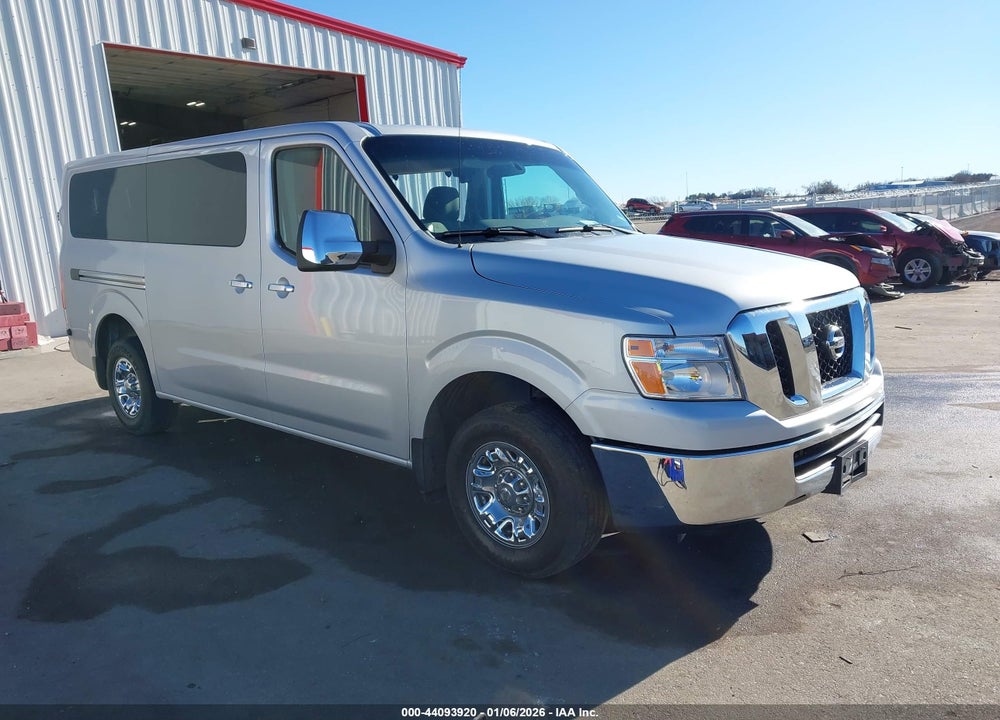 2018 NISSAN NV PASSENGER NV3500 HD SV V6 VIN: 5BZBF0AA0JN852058