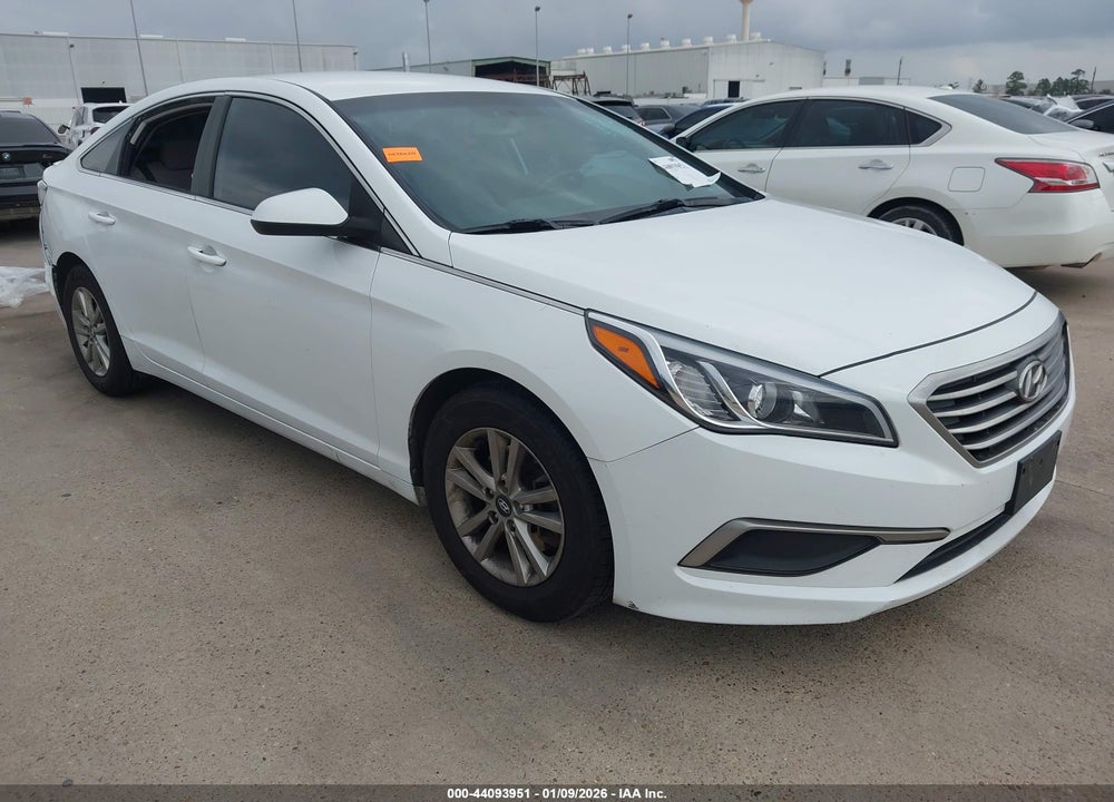 2016 HYUNDAI SONATA SE VIN: 5NPE24AF3GH374156
