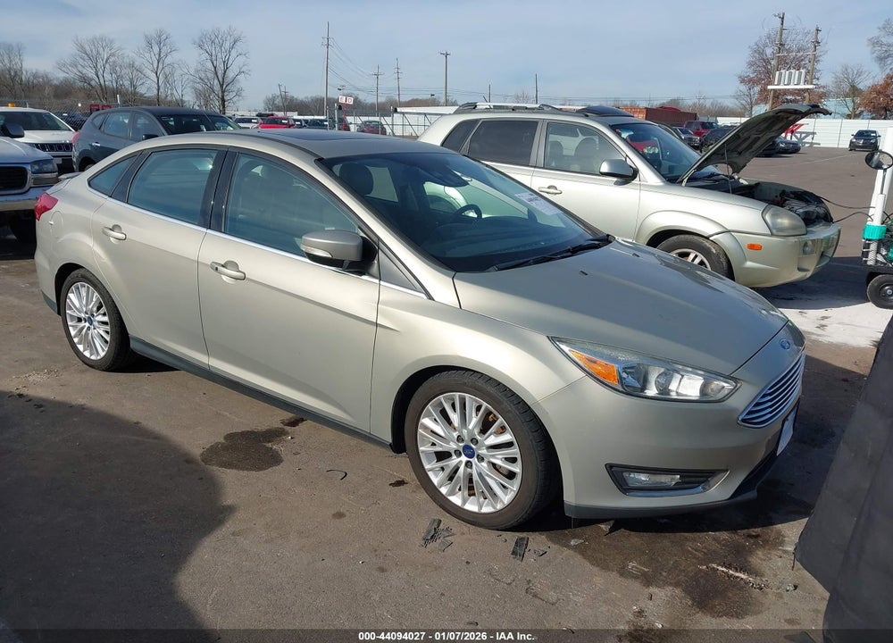 2015 FORD FOCUS TITANIUM VIN: 1FADP3J23FL373450
