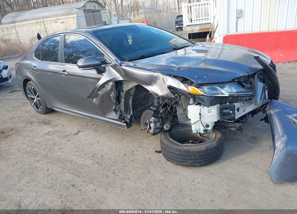 2020 TOYOTA CAMRY SE VIN: 4T1J11AK2LU984400