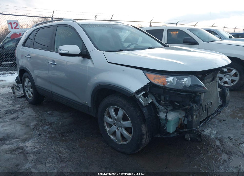 2012 KIA SORENTO LX V6 VIN: 5XYKTDA22CG235554