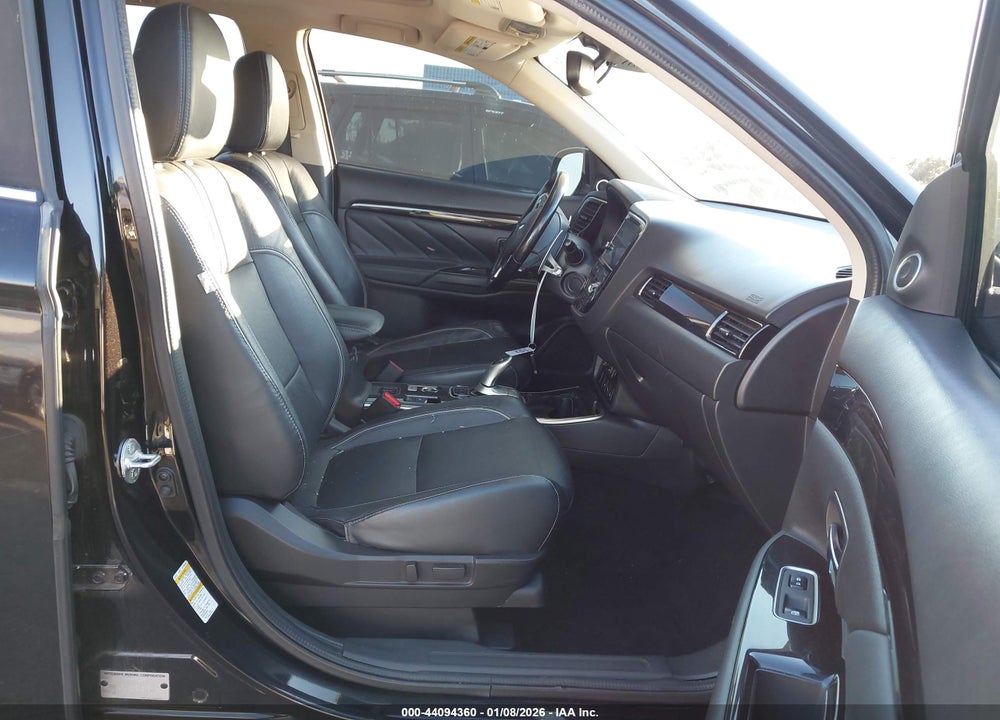 2018 MITSUBISHI OUTLANDER PHEV GT VIN: JA4J24A54JZ055591
