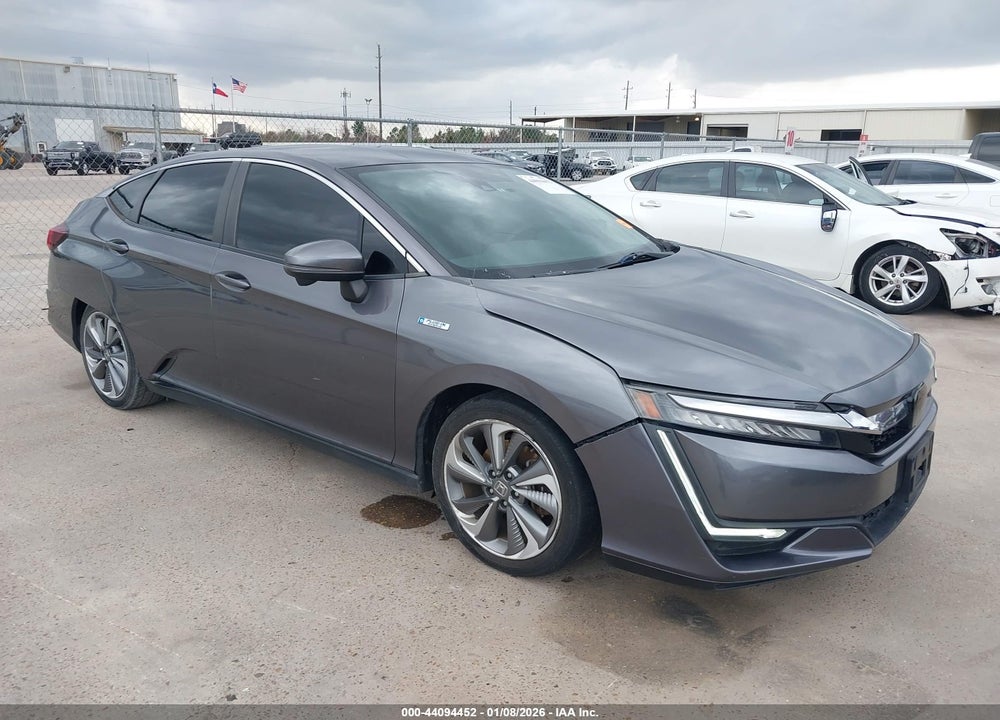 2018 HONDA CLARITY PLUG-IN HYBRID VIN: JHMZC5F1XJC018046