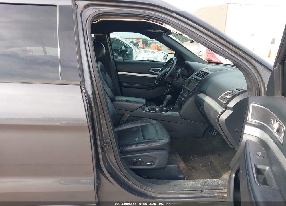 2017 FORD EXPLORER XLT VIN: 1FM5K7D86HGC88582