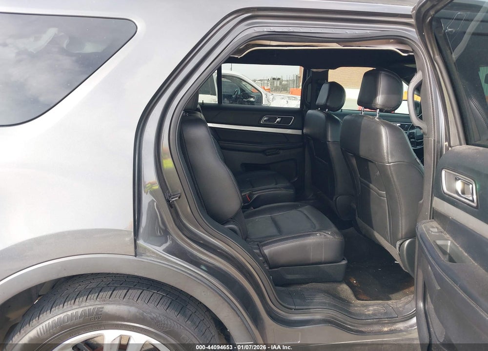 2017 FORD EXPLORER XLT VIN: 1FM5K7D86HGC88582