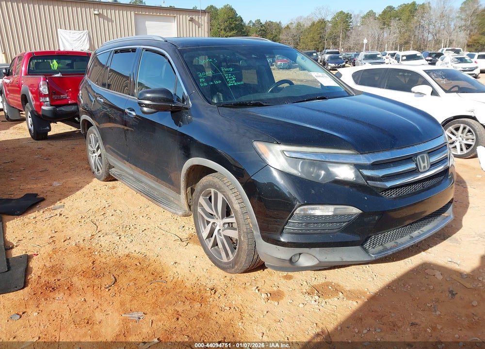 2017 HONDA PILOT TOURING VIN: 5FNYF6H94HB036908