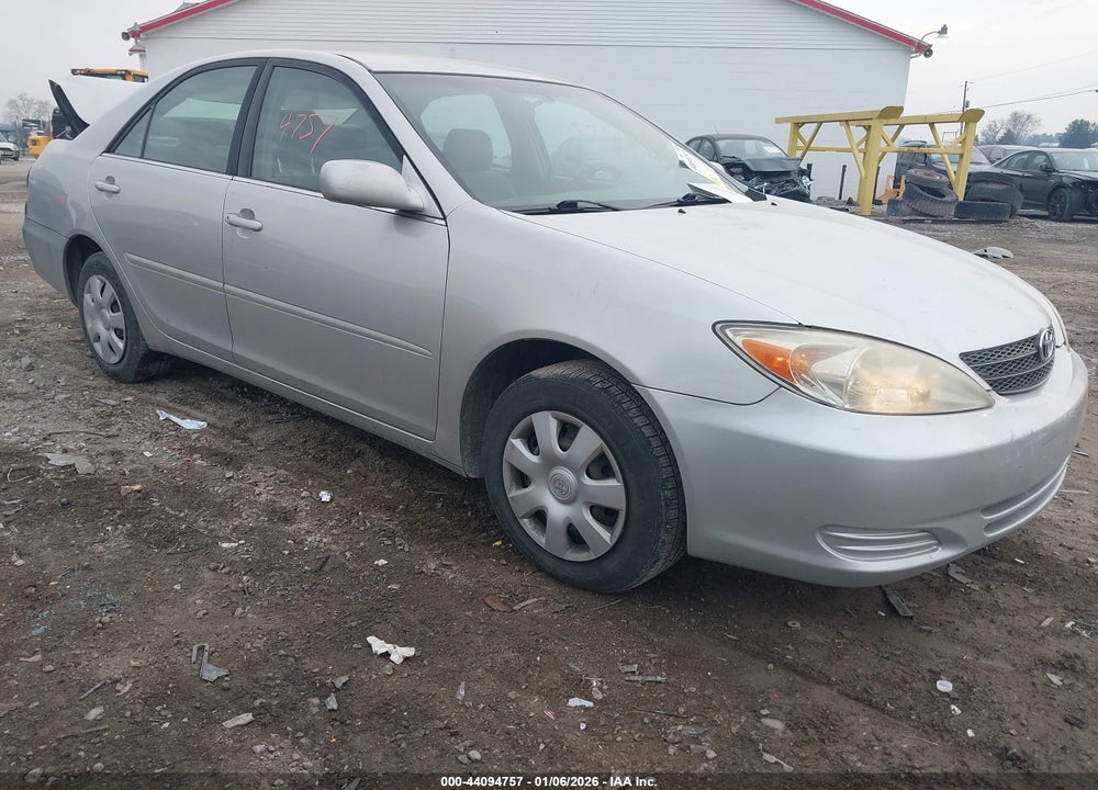 2004 TOYOTA CAMRY LE VIN: 4T1BE32K84U817401