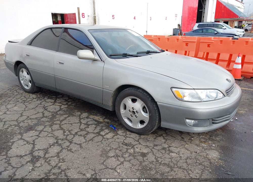 2000 LEXUS ES 300 VIN: JT8BF28GXY0258539