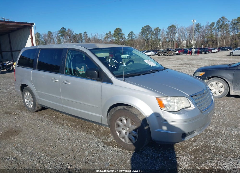 2010 CHRYSLER TOWN & COUNTRY LX VIN: 2A4RR4DEXAR133232