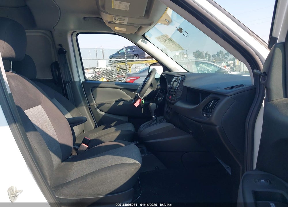 2022 RAM PROMASTER CITY CARGO VAN VIN: ZFBHRFAB1N6W38308