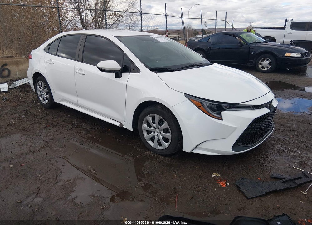 2022 TOYOTA COROLLA LE VIN: 5YFEPMAE7NP305723