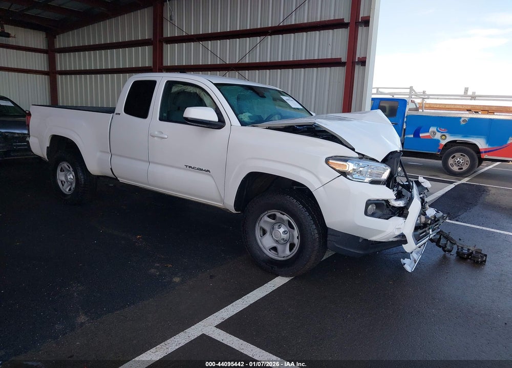 2019 TOYOTA TACOMA SR5 VIN: 5TFSX5EN2KX068347