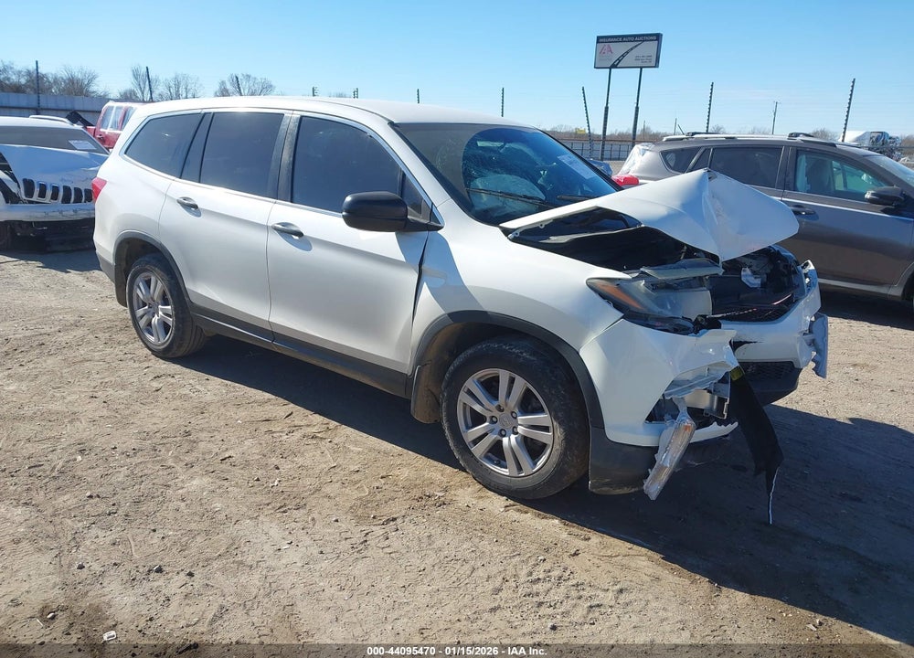 2017 HONDA PILOT LX VIN: 5FNYF6H13HB088492