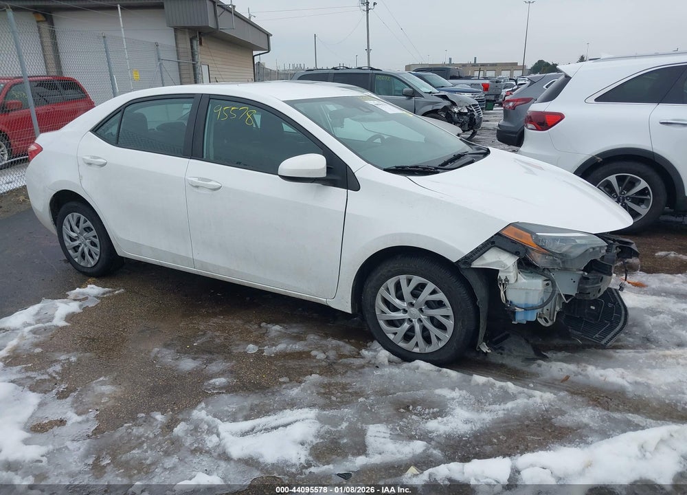 2019 TOYOTA COROLLA LE VIN: 2T1BURHE6KC126406