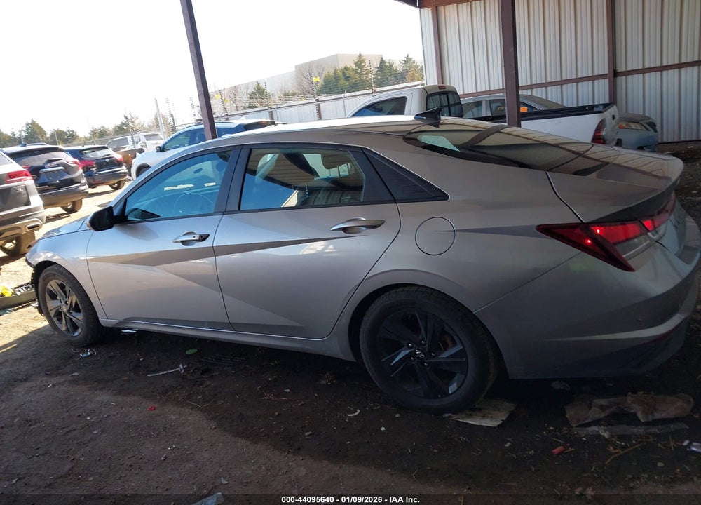 2021 HYUNDAI ELANTRA SEL VIN: 5NPLM4AG7MH023031