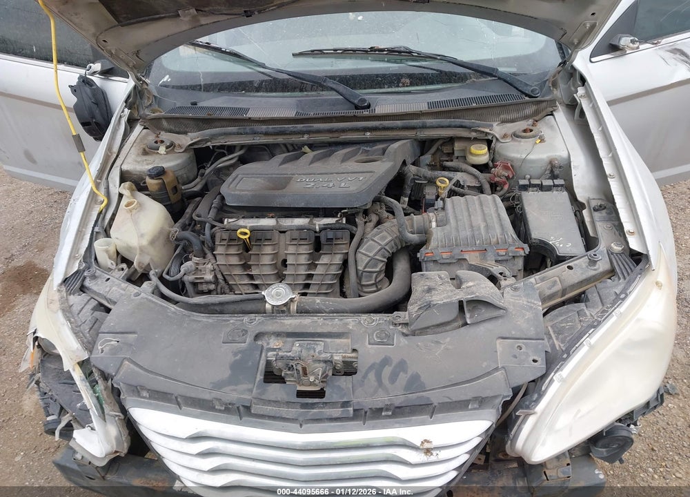 2012 CHRYSLER 200 LX VIN: 1C3CCBAB8CN135089