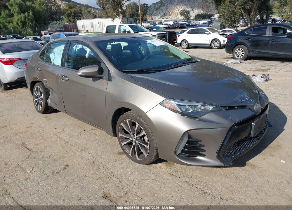 2018 TOYOTA COROLLA SE VIN: 5YFBURHE2JP795643