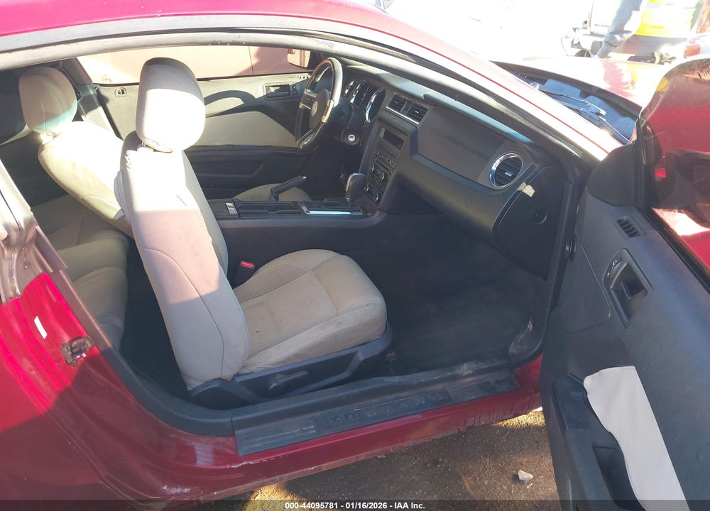 2014 FORD MUSTANG V6 VIN: 1ZVBP8AM9E5291576