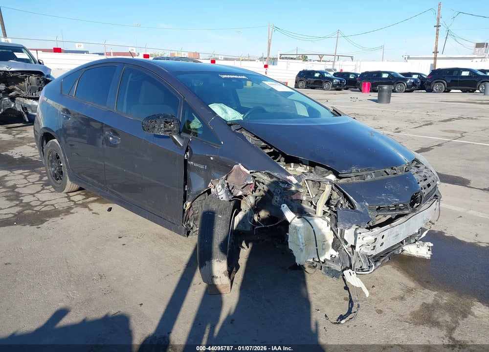 2013 TOYOTA PRIUS TWO VIN: JTDKN3DU9D5620329