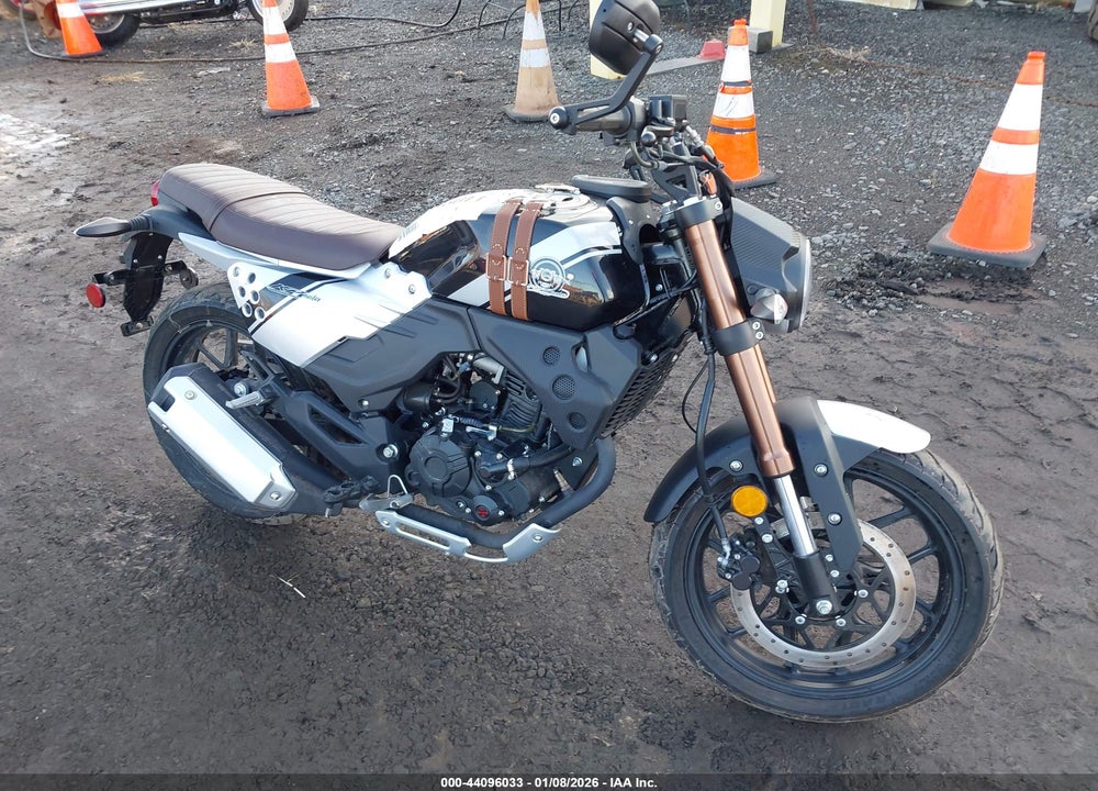 2023 QIPAI LIFAN KPM200 VIN: LXAPRXP4XPX000429