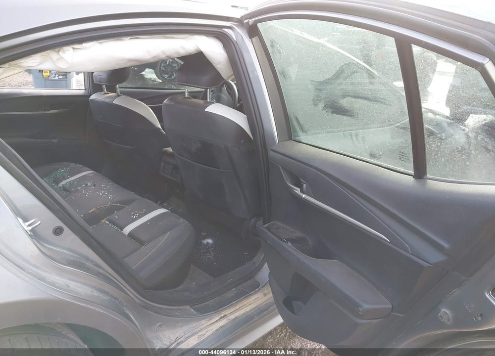 2025 TOYOTA CAMRY SE VIN: 4T1DBADK8SU522721