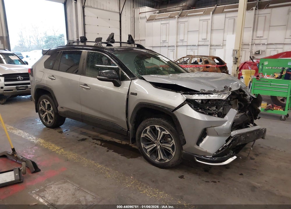 2022 TOYOTA RAV4 PRIME XSE VIN: JTMEB3FV0ND077262