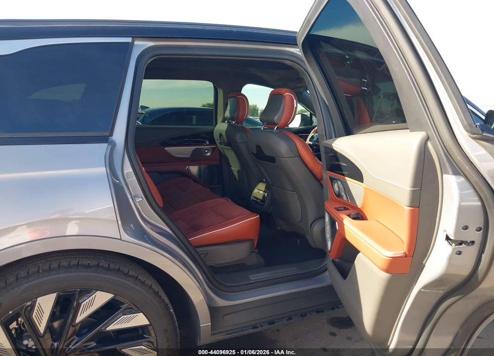2024 LINCOLN NAUTILUS BLACK LABEL VIN: 5LMPJ9JA0RJ866868