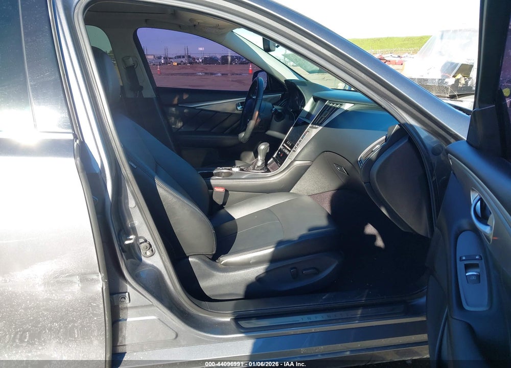 2016 INFINITI Q50 3.0T PREMIUM VIN: JN1EV7APXGM305622