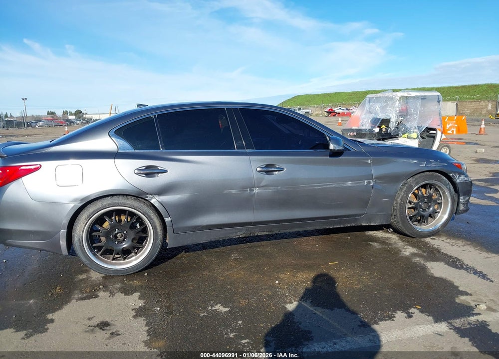 2016 INFINITI Q50 3.0T PREMIUM VIN: JN1EV7APXGM305622