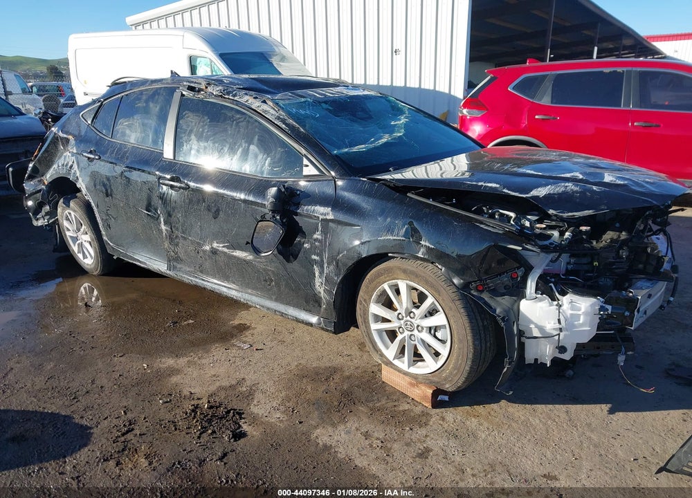 2025 TOYOTA CAMRY LE VIN: 4T1DAACK8SU545498