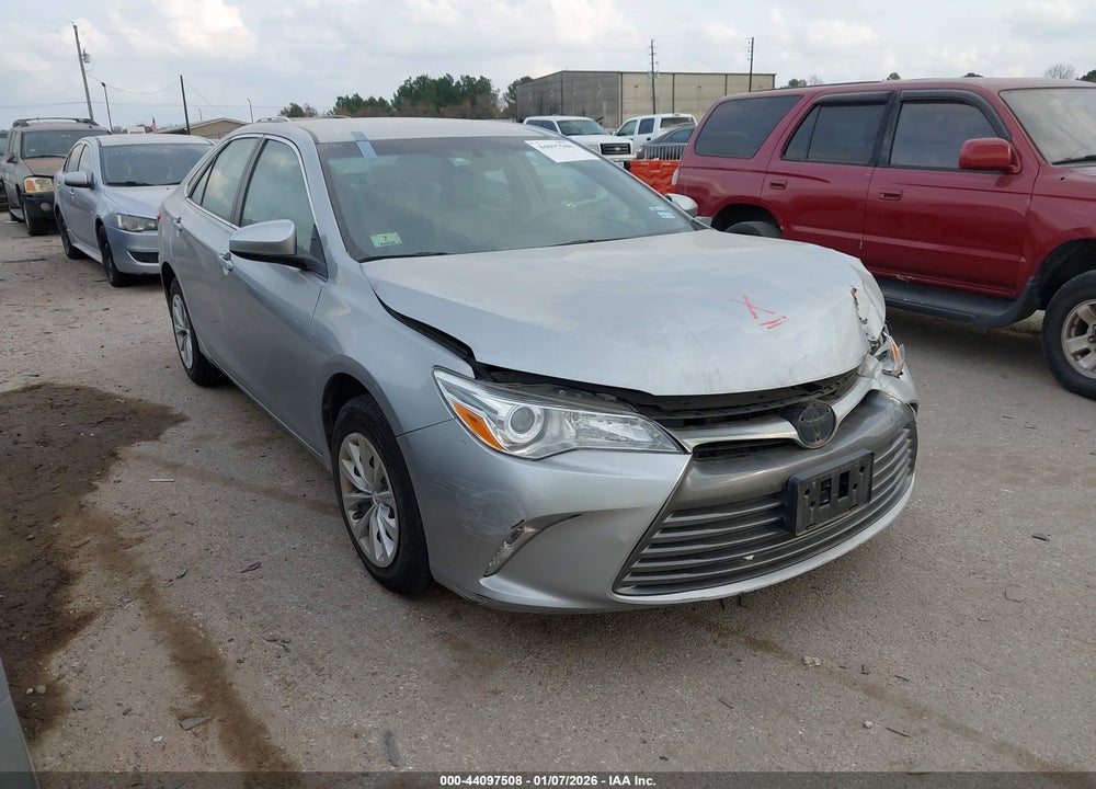 2016 TOYOTA CAMRY LE VIN: 4T4BF1FK0GR551717