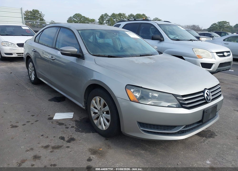 2013 VOLKSWAGEN PASSAT 2.5L S VIN: 1VWAP7A39DC111312
