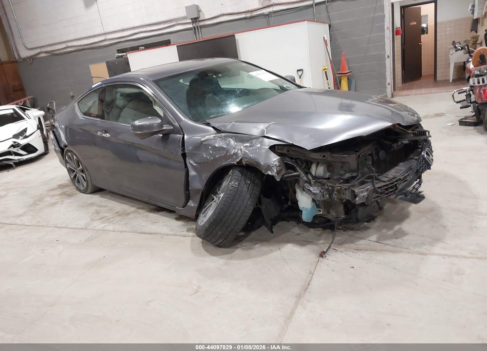 2015 HONDA ACCORD EX-L V-6 VIN: 1HGCT2B83FA007497
