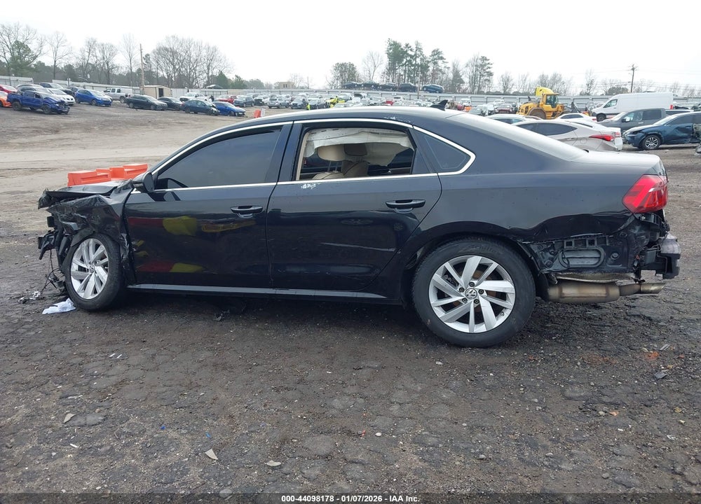2018 VOLKSWAGEN PASSAT 2.0T SE VIN: 1VWBA7A32JC036101