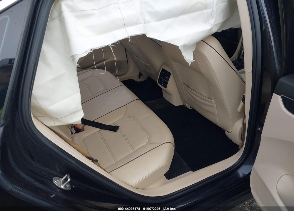 2018 VOLKSWAGEN PASSAT 2.0T SE VIN: 1VWBA7A32JC036101