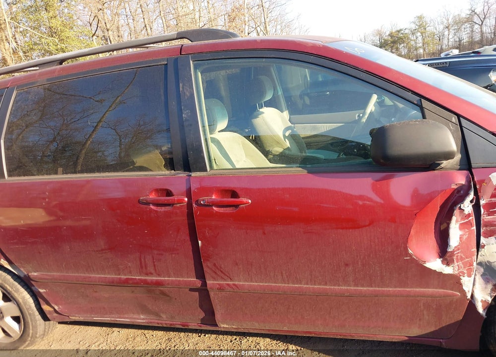 2008 TOYOTA SIENNA LE VIN: 5TDZK23C88S205304