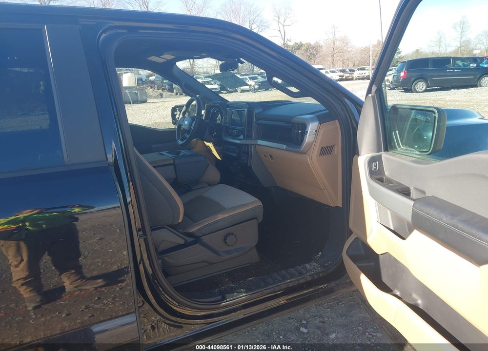 2023 FORD F-150 XLT VIN: 1FTFW1E88PFA21148