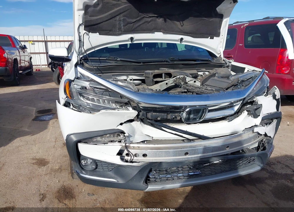 2021 HONDA PILOT 2WD TOURING 8 PASSENGER VIN: 5FNYF5H97MB023526