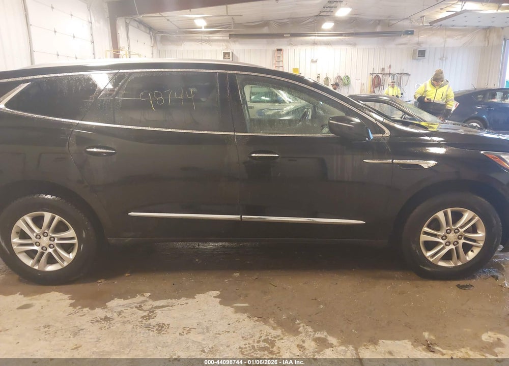 2018 BUICK ENCLAVE ESSENCE VIN: 5GAERBKW7JJ165730