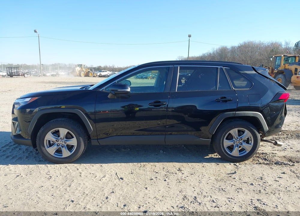 2023 TOYOTA RAV4 XLE VIN: 2T3W1RFV7PW286952