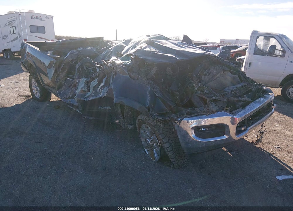 2019 RAM 2500 LAIE  4X4 8' BOX VIN: 3C6UR5KL1KG562748