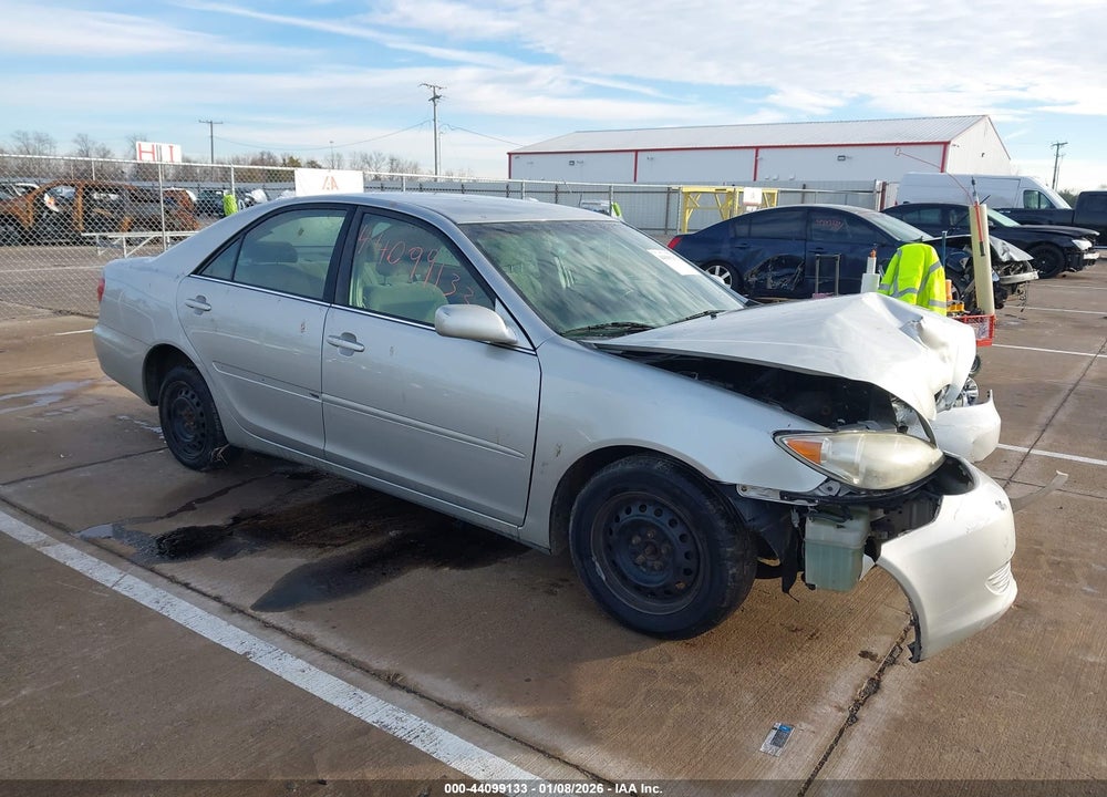 2005 TOYOTA CAMRY LE VIN: 4T1BE32K75U542685