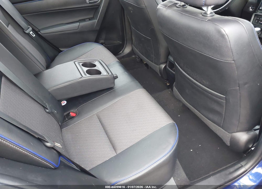 2018 TOYOTA COROLLA SE VIN: 2T1BURHE9JC102549